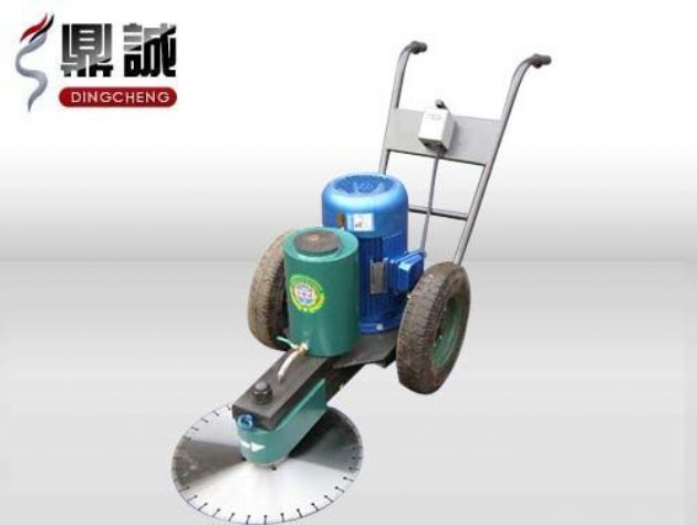 點(diǎn)擊查看詳細(xì)信息<br>標(biāo)題：手推式切樁機(jī) 閱讀次數(shù)：14086