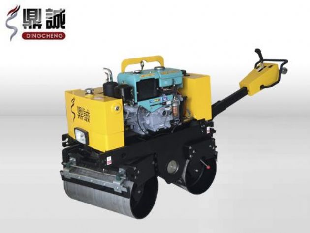 點(diǎn)擊查看詳細(xì)信息<br>標(biāo)題：DC-840-I全液壓手扶雙鋼輪壓路機(jī) 閱讀次數(shù)：15126